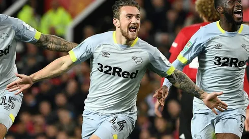 Goal in 18 seconds helps Derby keep Sheffield United off top spot
