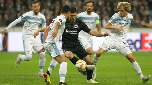 Jovic scores five as Frankfurt down Dusseldorf 7-1