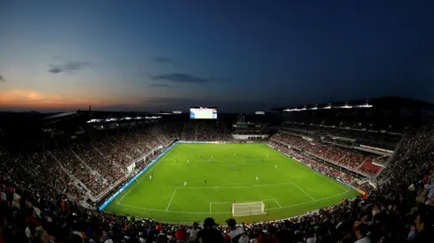 Canouse goal lifts D.C. United to win, MLS playoff position