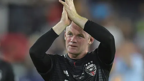 Rooney calls on Man United players to 'stand up'