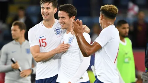 Leicester's Chilwell replaces Shaw in England squad