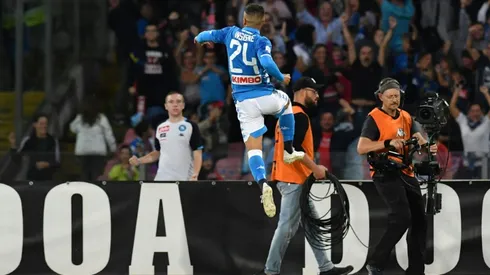 Napoli cut gap to Juventus, Icardi fires Inter into third