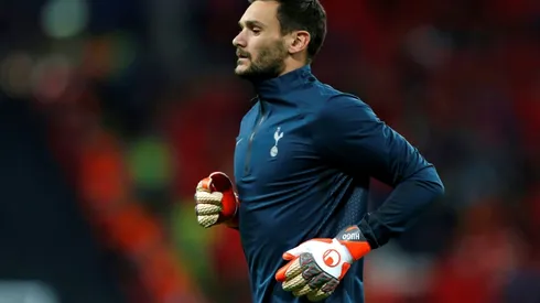 Spurs boss Pochettino backs under-fire Lloris after Barcelona error