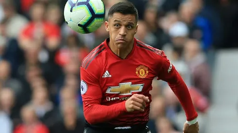 Mourinho recalls Sanchez for Valencia showdown