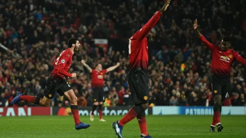 Mourinho brash as Fellaini late show secures Man Utd last 16 place
