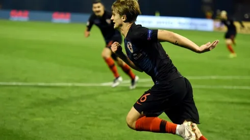 Croatia stun Spain as Jedvaj strikes twice to keep hopes alive