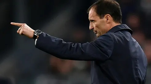 Juve focus on AC Milan after Man United slip