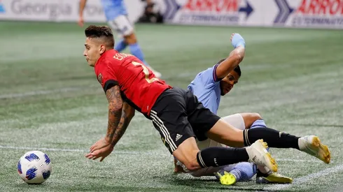 Almiron, Martinez strike as Atlanta advance