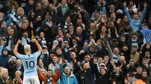 Drained Man Utd outclassed as Man City move top of Premier League