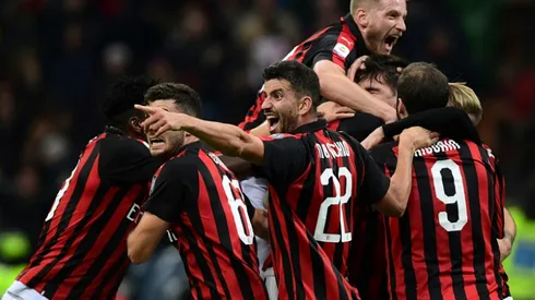 Last-gasp Romagnoli puts AC Milan ahead of Lazio in Champions League spot