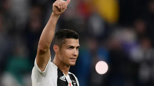 Allegri hails 'leader' Ronaldo as Juve hold off Cagliari