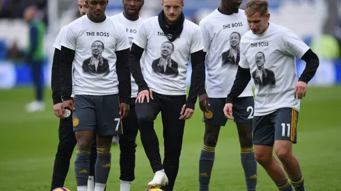 Leicester pay emotional tribute to late owner Vichai