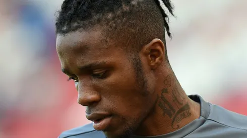 Hodgson promises Zaha full backing over online attacks