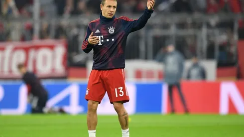 Brazilian right-back Rafinha hints at Bayern exit