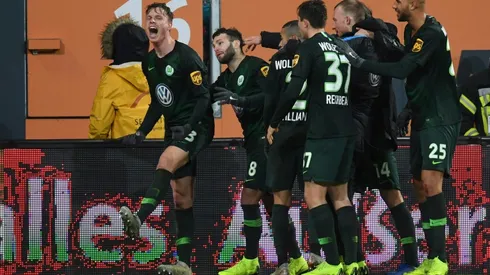 Late Wolfsburg winner seals five-goal thriller in Augsburg
