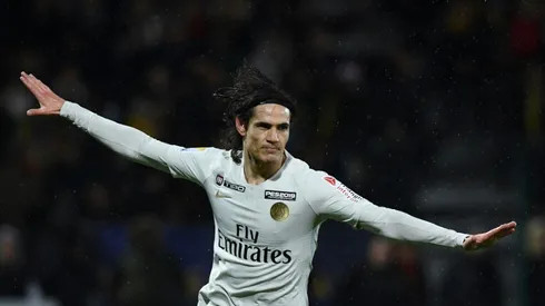 Cavani ties League Cup goals record as PSG advance