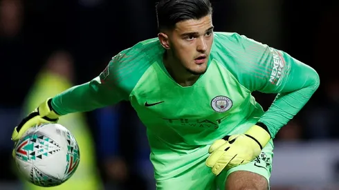 Man City survive shoot-out to reach League Cup semis