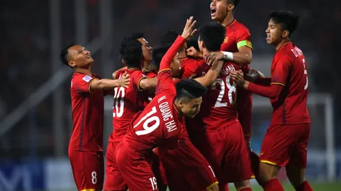 Vietnam beat Malaysia at home to claim Suzuki Cup