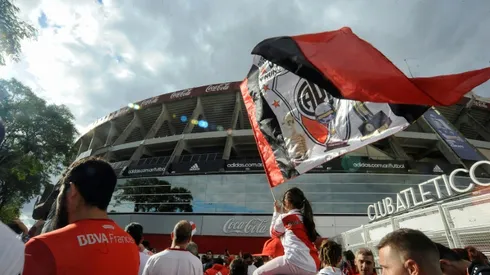 River Plate confirm flight to Madrid for Libertadores final