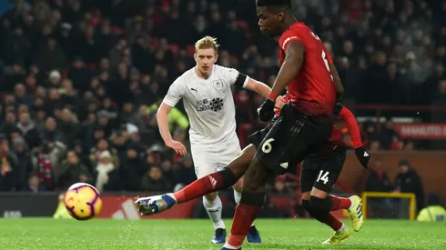 United held but late show rescues Solskjaer's unbeaten start