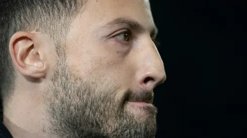 Schalke eye transfer market after triple injuries