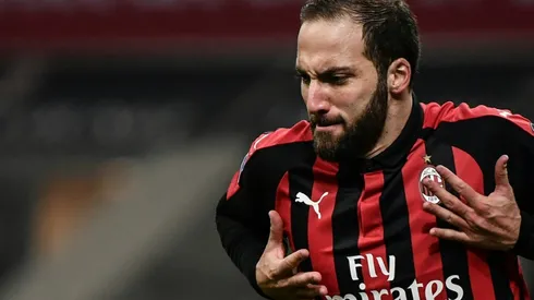 Higuain poised to end AC Milan loan and complete Chelsea move - reports