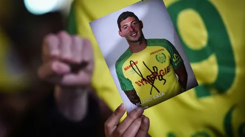 Sala 'made own travel arrangements', says Cardiff chairman