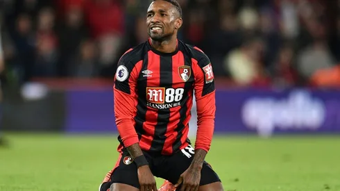 Title-chasing Rangers sign Defoe on loan