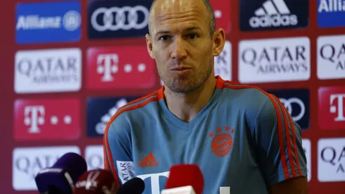 'Proud' Robben weighs up offers for after his Bayern exit