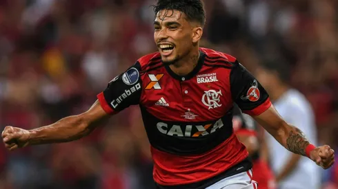 AC Milan sign young Brazilian international Paqueta