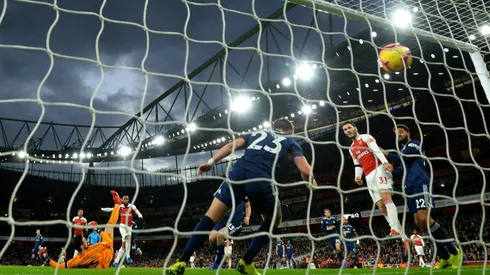 Arsenal bounce back to rout feeble Fulham