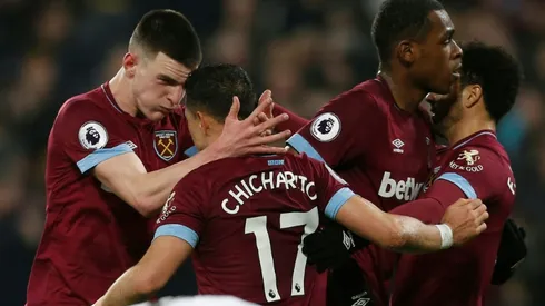 Controversial strike helps West Ham push Fulham closer to trapdoor