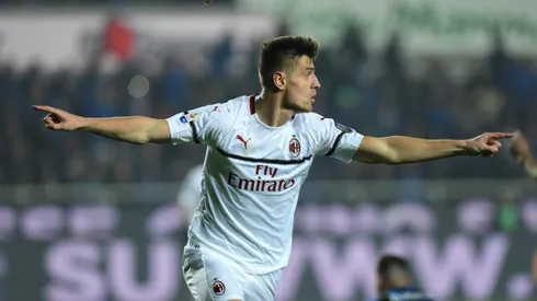 Piatek wonder strike as Milan stay on Champions League course