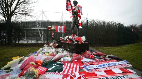 Pele 'glad' Gordon Banks made legendary save