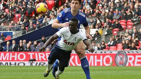Spurs sink Leicester to stay in title hunt
