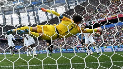 After World Cup, Russians flock to matches