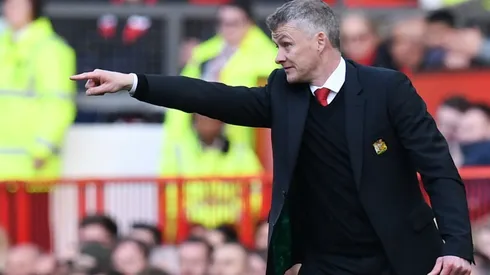 Solskjaer defends United tactics after Van Gaal jibe