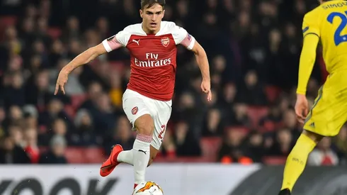 Emery urges Suarez to take his chance as Arsenal chase top four