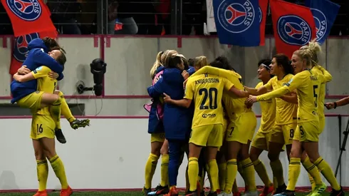 Chelsea snatch PSG triumph to set up semi-final showdown with Lyon