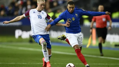 France cruise past Iceland in Euro qualifying