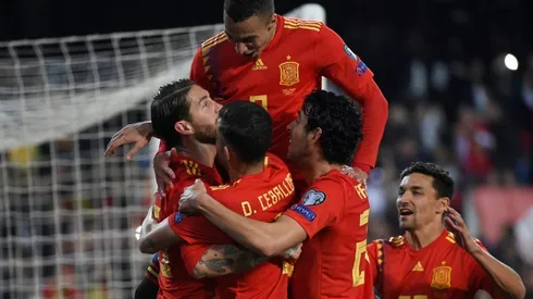 Spain survive Norway scare to kick off campaign with win