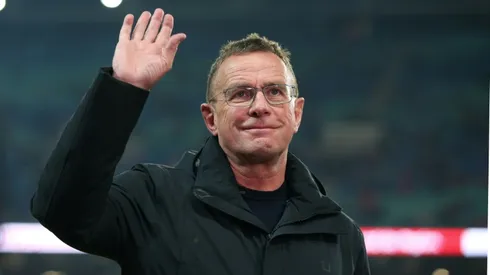 Schneider's Schalke switch catches Leipzig's Rangnick off guard
