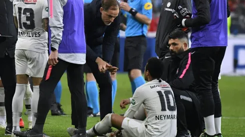 PSG coach Tuchel hits out at Neymar after fan attack
