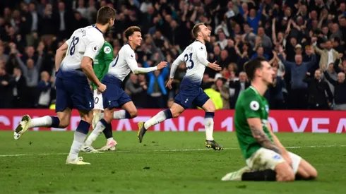 Eriksen late show keeps Spurs on course for top four finish