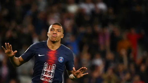 PSG's Notre Dame shirts sell out in 30 minutes