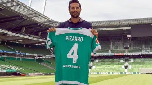 Rummenigge offers evergreen Pizarro job at Bayern