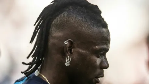 Marseille survive late VAR drama to stay in Champions League hunt