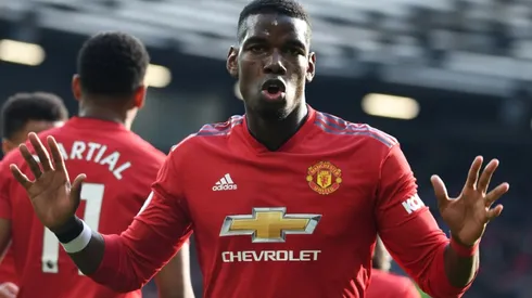 Pogba penalties save Man Utd, Tottenham move up to third