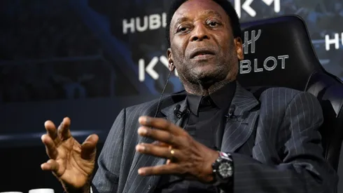 Pele 'improving' in Paris hospital: spokesman