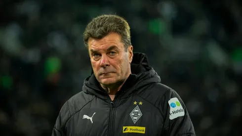 Moenchengladbach coach Hecking to leave club in summer